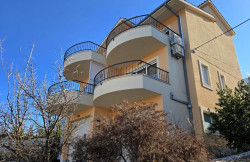/c_images/thumb_3633784_1_property_image_1vk1f1lrgx_20250126095804.jpg