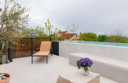 /c_images/thumb_3634188_3_property_image_1mqht0t6vr_20250403061029.jpg