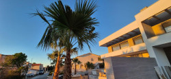 /c_images/thumb_3634246_3_property_image_1ykp1ggobs_20250503060338.jpg