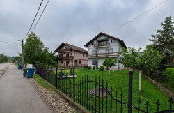 /c_images/thumb_3634249_1_property_image_1rrdstu3p3_20250507060514.jpg