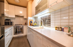 /c_images/thumb_3634282_4_property_image_1twgfdvtjo_20250528060523.jpg