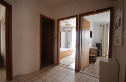 /c_images/thumb_3634405_4_property_image_1hyqqsvcrw_20250806020538.jpg