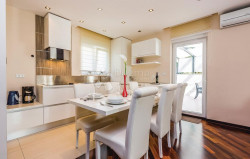 /c_images/thumb_3635277_4_1755789939_ckc585_kitchen_01.jpg