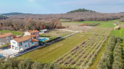 /c_images/thumb_3636988_4_34_porec-area-building-land-on-the-edge-of-the-village-2.jpg