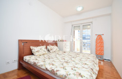 /c_images/thumb_3637832_1_-rent---------------------------1.jpg