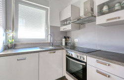 /c_images/thumb_3638960_4_25122346_stan-bili-brig-za-prodaju--apartment-for-sale-2.jpg