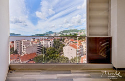 /c_images/thumb_3645130_1_2-spalnyami-i-panoramnym-vidom-na-more-v-rafailovichi-01.jpg