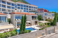 /c_images/thumb_3645629_2_1-luxury-villa-in-Drobni-Pijesak.jpg