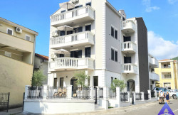 /c_images/thumb_3649179_1_i-hotel-for-sale-budva-montenegro-www.adriastone.com_3-1.jpg