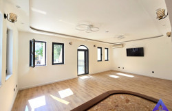 /c_images/thumb_3649179_4_-hotel-for-sale-budva-montenegro-www.adriastone.com_11-1.jpg
