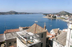/c_images/thumb_3649441_2_8.-Sea-view-stone-house-Sibenik-for-sale.jpg