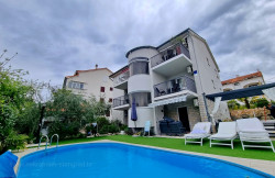 /c_images/thumb_3651931_1_alinska_apartmanska_kuca_s_pogledom_i_bazenima_prodaja47.jpg