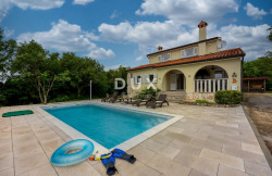 /c_images/thumb_3652171_1_1757855919_croatia-istria-real-estate-2.jpeg
