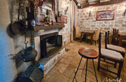 /c_images/thumb_3652850_4_uyushhij-restoran-s-bolshoj-terrasoj-v-czentre-risana-04.jpg