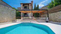 /c_images/thumb_3653761_1_1758025091_1-villa-puro-one-exterior.jpg