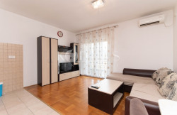 /c_images/thumb_3654484_1_nje-studio-apartment-for-rent-podgorica-stari-aerodrom-1.jpg