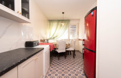 /c_images/thumb_3654487_2_e-bedroom-apartment-for-sale-podgorica-pobrezje-gintas-3.jpg
