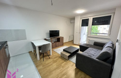 /c_images/thumb_3654648_1_n-image-site-8-agency-m2kvadrat-img-ibhwmiuoej-img-8274.jpeg