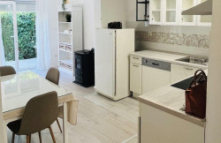 /c_images/thumb_3655669_2_property_image_1ldksnlvh7_20250917100521.jpg