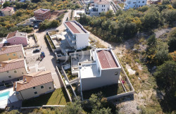 /c_images/thumb_3659866_4_1760539713_dji_0695.jpg