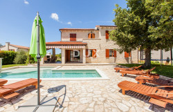 /c_images/thumb_3660647_2_1758827479_croatia-istria-real-estate-for-sale-666.jpg