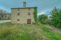 /c_images/thumb_3663856_3_37526_buje-area-detached-stone-house-with-panoramic-view.jpg