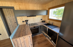 /c_images/thumb_3664440_3_1759216328_glamping-house-for-sale-grabastica.jpg