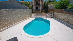/c_images/thumb_3664921_2_injan-area-renovated-stone-house-with-swimming-pool-pool.jpg