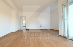 /c_images/thumb_3666131_1_12193_MYQI_Izdavanje_Stan_Podgorica.jpg