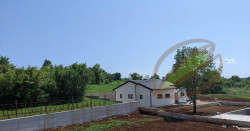 /c_images/thumb_3669049_1_Istra-Labin-kuca-s-bazenom-1-1140x600-1.jpeg