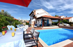 /c_images/thumb_3671326_2_1759940407_croatia-istria-real-estate-for-sale-602.jpg