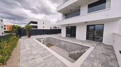/c_images/thumb_3671487_3_8790_malinska_dva_moderna_apartmana_s_bazenom_prodaja_17.jpg