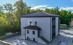/c_images/thumb_3673181_3_1760017684_dji_20251006153140_0010_d.jpg