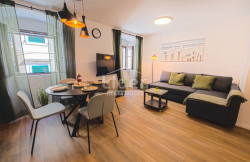 /c_images/thumb_3673273_3_928_stan-renoviran-pretvoren-2-apartmana-slika-258423393.jpg