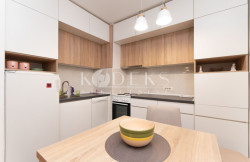 /c_images/thumb_3677158_2_je-one-bedroom-apartment-for-rent-podgorica-blok-5-6-9-3.jpg
