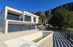 /c_images/thumb_3677344_1_5538_prodaja-bribir-novogradnja-moderna-vila-s-bazenom-4.jpg