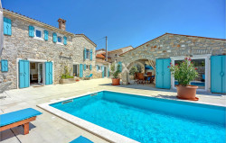 /c_images/thumb_3678155_3_1760639323_croatia-istria-real-estate-for-sale-570.jpg