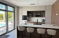 /c_images/thumb_3678287_4_property_image_1eluzi8jrs_20251015080636.jpg