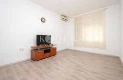 /c_images/thumb_3679585_1_rostor-studio-apartment-office-bussines-space-for-rent-2.jpg