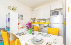 /c_images/thumb_3681657_1__apartman_na_izvrsnoj_lokaciji_blizu_centra_i_mora_proda.jpg