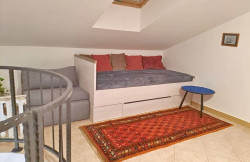 /c_images/thumb_3681658_2_voetazni_apartman_u_neposrednoj_blizini_mora_prodaja_09.jpeg