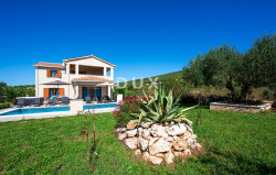 /c_images/thumb_3682446_1_1761143596_croatia-istria-real-estate-for-sale-410.jpg