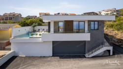 /c_images/thumb_3683470_1_-villa-s-bassejnom-i-vidom-na-more-v-krimovicze-budva-01.jpg