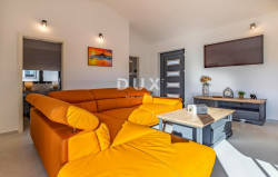 /c_images/thumb_3684254_3_1761311791_croatia-istria-real-estate-for-sale-359.jpg