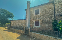 /c_images/thumb_3685892_1__brtonigla-area-2-stone-houses-with-investment-potential.jpg