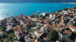 /c_images/thumb_3695902_2_herceg-novi-old-town-drone-view.jpg