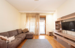 /c_images/thumb_3700298_2_reko-morace-three-bedroom-apartment-for-rent-podgorica-1.jpg