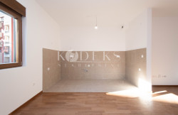 /c_images/thumb_3711388_3_-three-bedroom-apartment-for-rent-krivi-most-podgorica-4.jpg