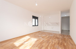 /c_images/thumb_3713042_2_wo-bedroom-apartment-business-space-for-rent-podgorica-3.jpg