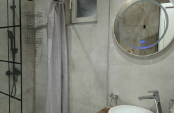 /c_images/thumb_3715912_3_Dior-VIP--E2-80-93-Bathroom-Panorama.jpg